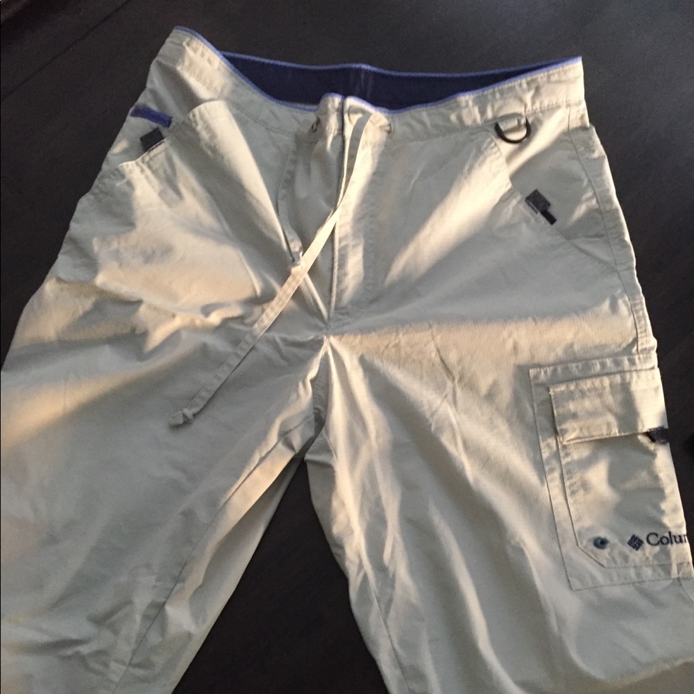 Columbia women’s size S zip off pants